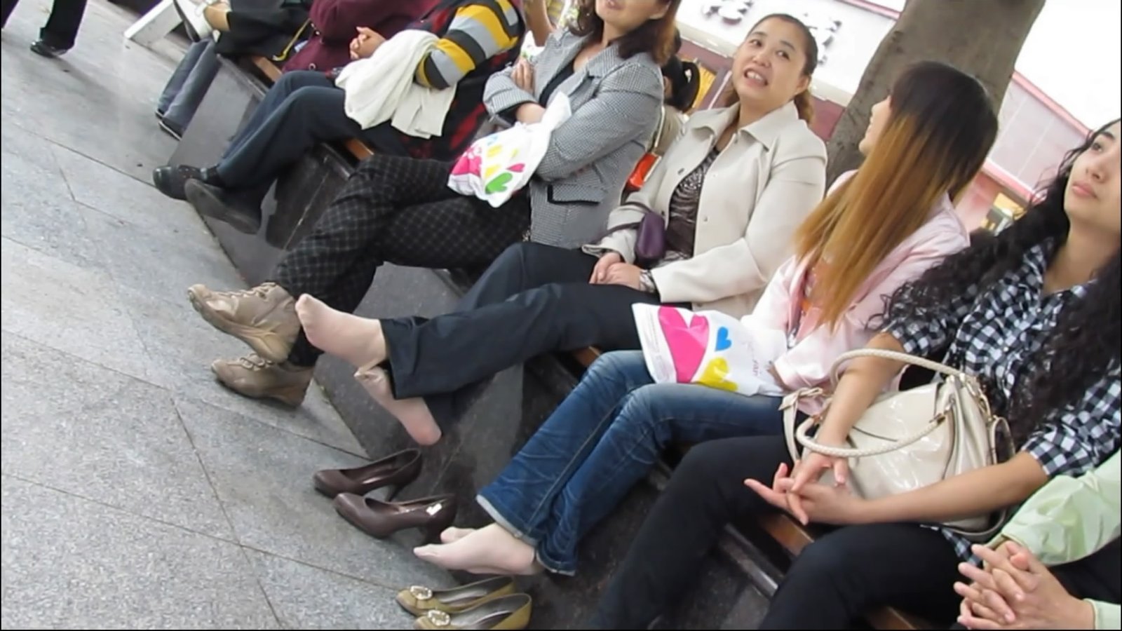 streetsnapshoep[00 00 53][20181209 202554 2]